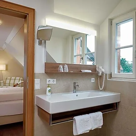 Hotell Flair Schwanen 3*
