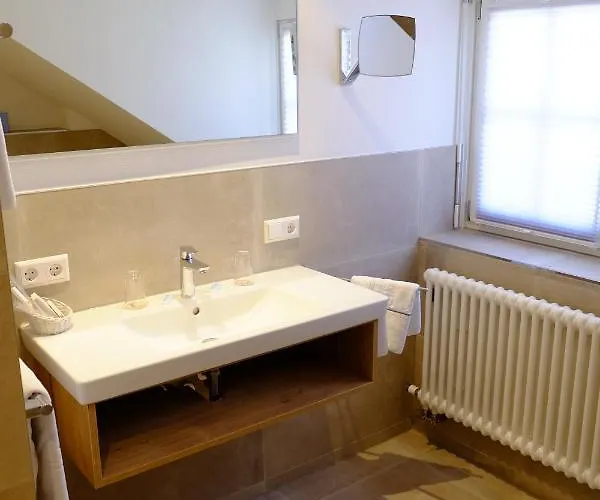 Flair Schwanen Otel 3*